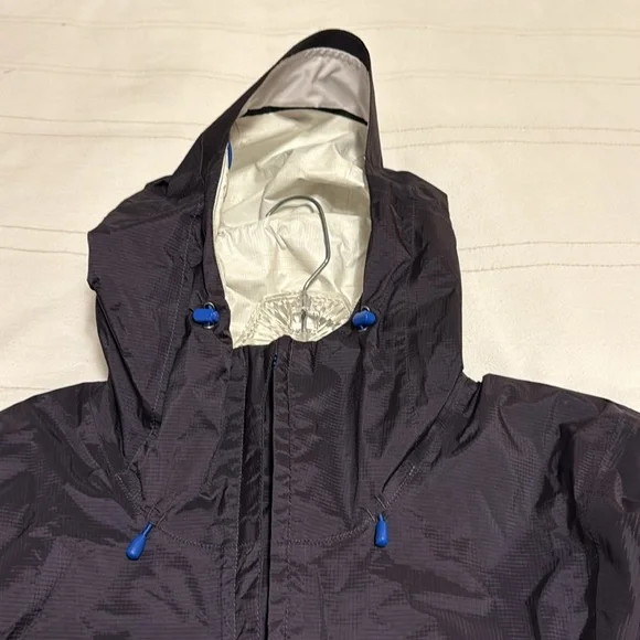 Patagonia Torrentshell Black Jacket Rain Jacket - Picture 3 of 10